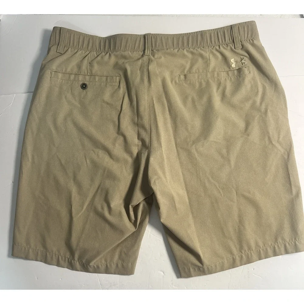 Under Armour Mens Golf Shorts Heat Gear Loose Khaki Sz 38 Active Stretch